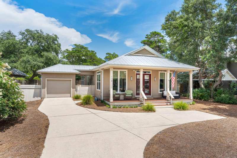 3 bedroom Detached Single Family at 170 Seabreeze Boulevard, Seabreeze East, Inlet Beach — photo 1