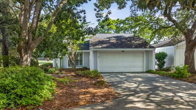 3 bedroom Detached Single Family at 591 Bob O Link Place, Linkside Village II, Miramar Beach — photo 1