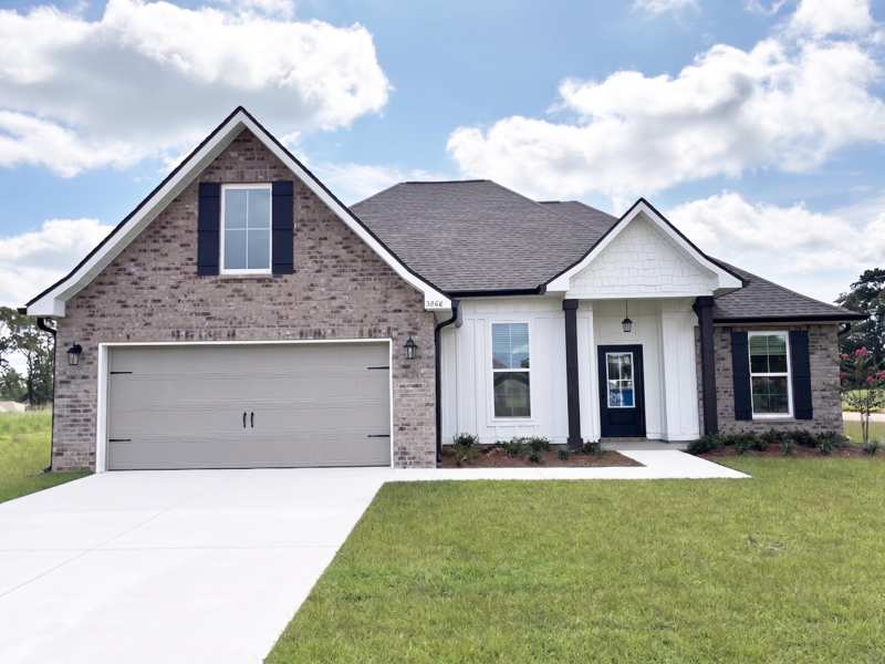 3 bedroom Detached Single Family at 5800 Del Rio Crossing, Houston Place, Crestview — photo 1