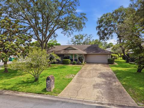 85 Lake Lorraine Circle, Shalimar FL - photo 9 of 30