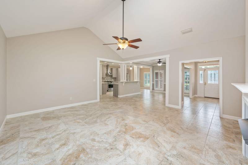 3 bedroom Detached Single Family at 2845 Jack Nicklaus Way, Lake Pointe, Shalimar — photo 5