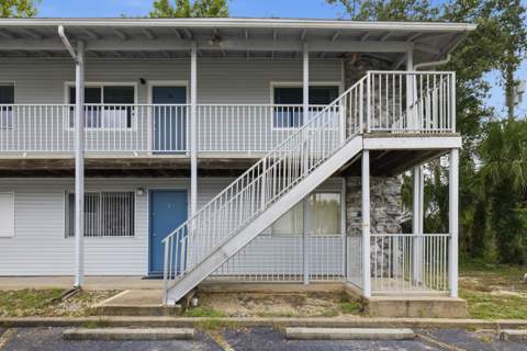 201 E College Boulevard #16, Niceville FL - photo 6 of 19