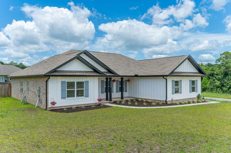 4 bedroom Detached Single Family at 5390 Aidan Street, Mossy Oak S/D, Baker — photo 2
