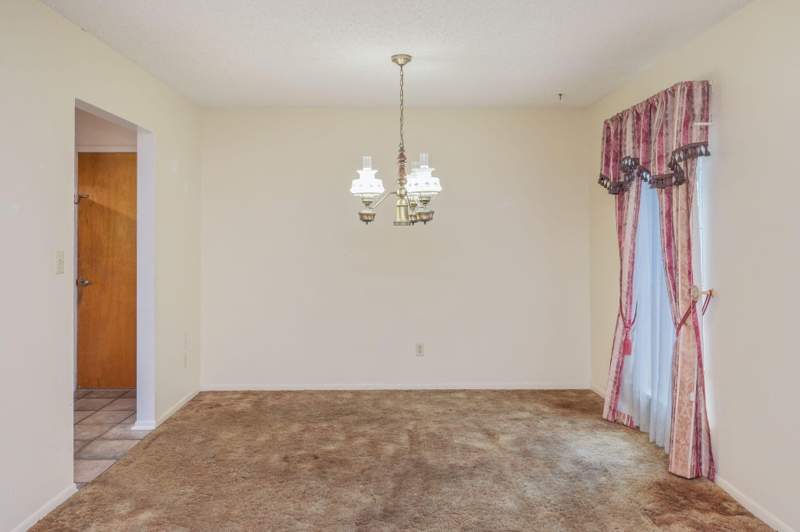 4 bedroom Detached Single Family at 17 8th Avenue, Port Dixie, Shalimar — photo 3