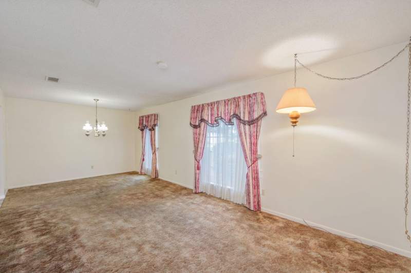 4 bedroom Detached Single Family at 17 8th Avenue, Port Dixie, Shalimar — photo 4