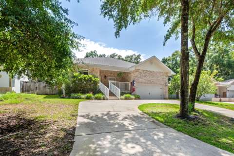 1341 N Bayshore Drive, home for sale in Valparaiso 32580