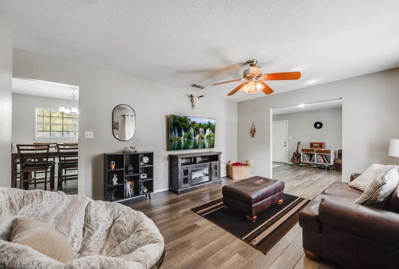 3 bedroom Detached Single Family at 469 Stillwell Boulevard, Crestview, Crestview — photo 3