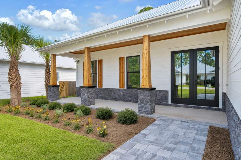 4 bedroom Detached Single Family at 97 Muzzle Street, Bear Creek Ph I, Freeport — photo 4