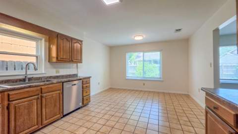 1408 Ariel Lane, Fort Walton Beach FL - photo 6 of 21