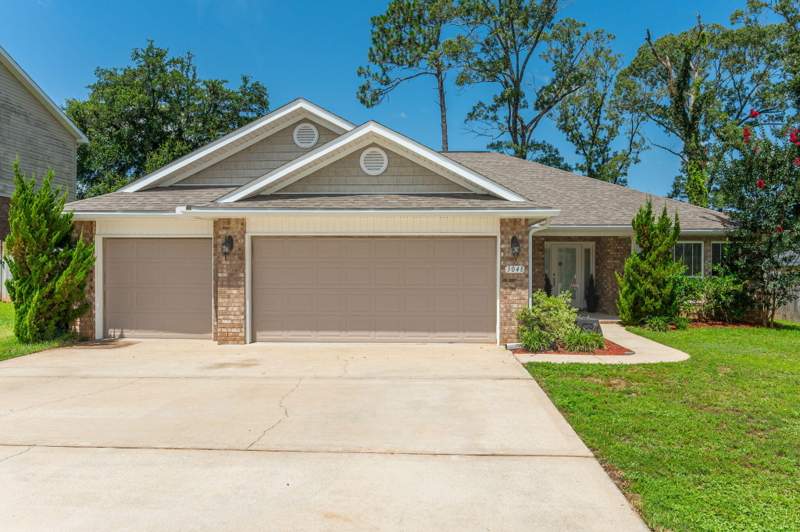 4 bedroom Detached Single Family at 3048 Crown Creek Circle, Brooke Estates Ph III, Crestview — photo 2