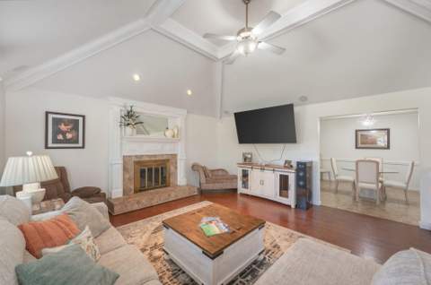 422 Northampton Circle, Fort Walton Beach FL - photo 7 of 42