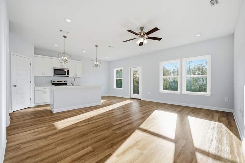 3 bedroom Detached Single Family at 46 Spooner Street, McCarthy Estates, DeFuniak Springs — photo 4