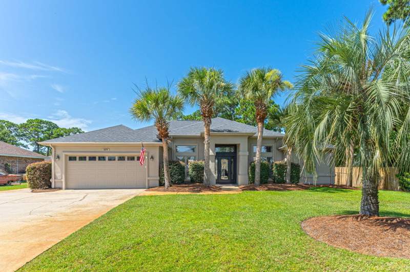 3 bedroom Detached Single Family at 409 Shore Drive, Holiday Shores Estates, Miramar Beach — photo 2