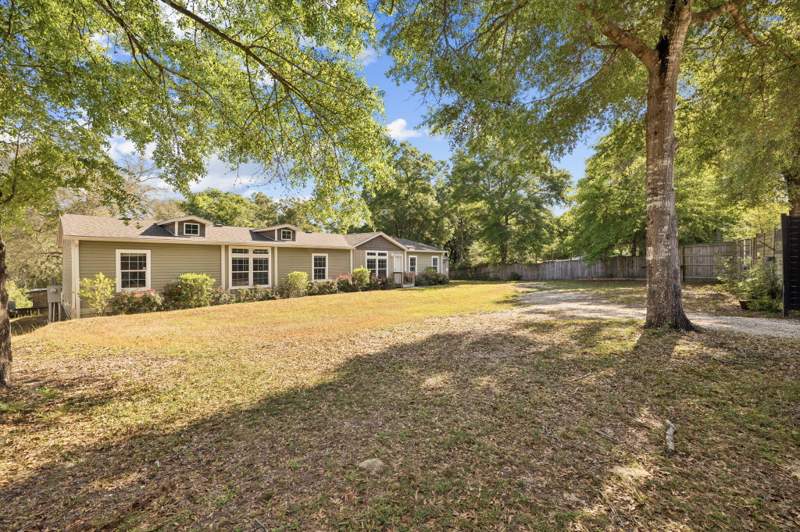 4 bedroom Manufactured Home at 748 Phillips Drive, Freeport, Freeport — photo 1