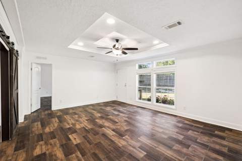 748 Phillips Drive, Freeport FL - photo 7 of 32