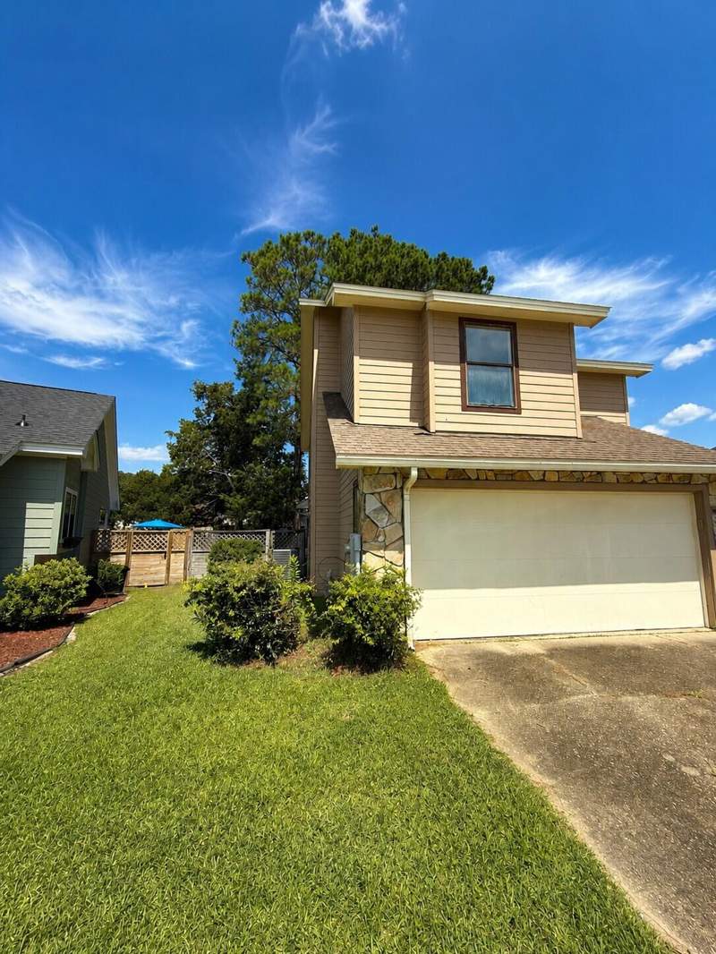 3 bedroom Detached Single Family at 1512 W Mariah Way, Crosswinds Landing, Fort Walton Beach — photo 2