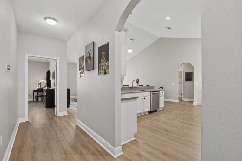 4 bedroom Detached Single Family at 743 Lime Lane, Rolling Ridge, Crestview — photo 3