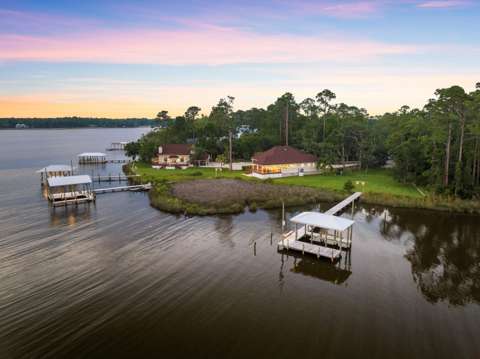 104 George Ellis Point, luxury home for sale in Freeport