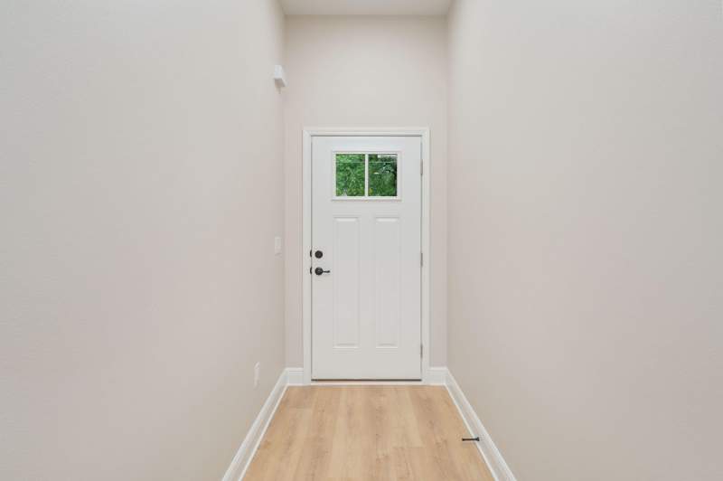 3 bedroom Detached Single Family at 703A Brock Avenue, Morris Add Crestview Lots 3 & 4 Blk 14, Crestview — photo 5