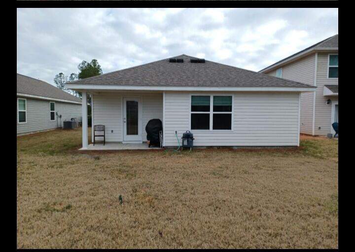 3 bedroom Detached Single Family at 663 Earl Godwin Road, Hammock Bay, Freeport — photo 3