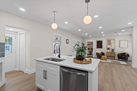 227 NE Staff Drive, Fort Walton Beach FL - photo 9 of 39