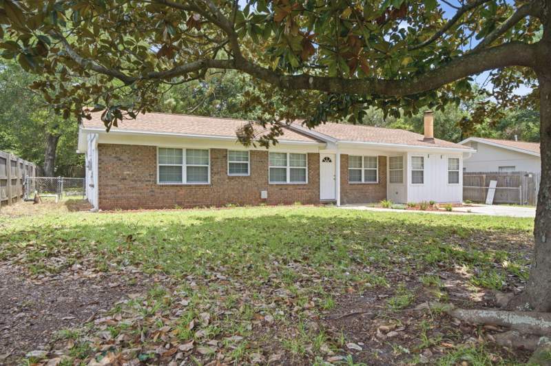 4 bedroom Detached Single Family at 73 7th Avenue, Port Dixie, Shalimar — photo 4