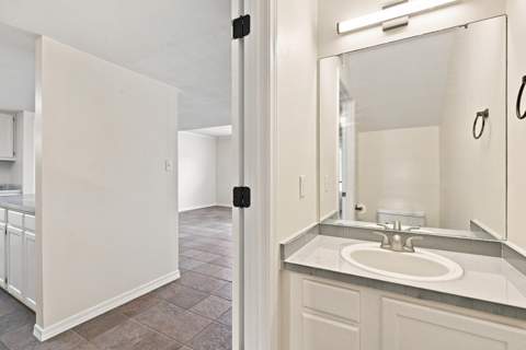 1855 Whispering Oaks Lane, Fort Walton Beach FL - photo 16 of 22