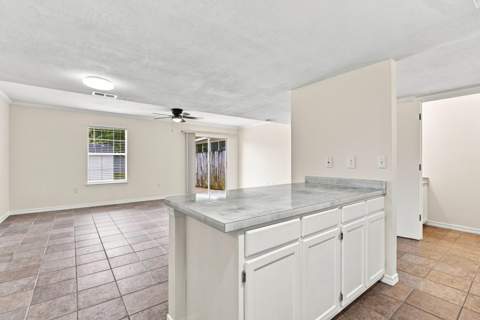 1855 Whispering Oaks Lane, Fort Walton Beach FL - photo 9 of 22