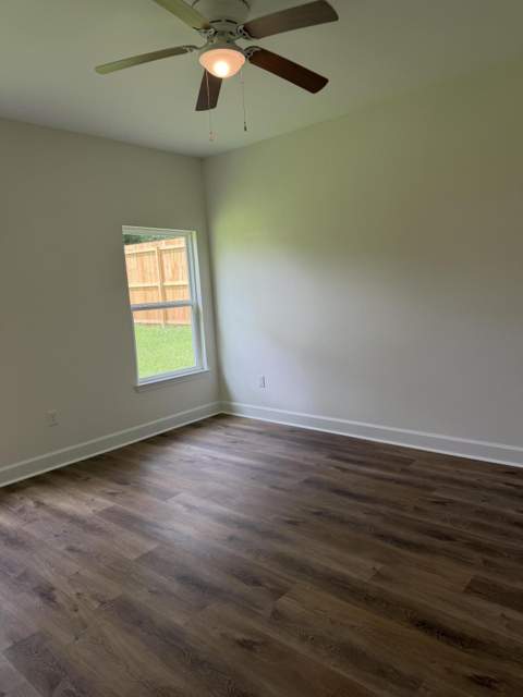 244 E Laurel Lane, DeFuniak Springs FL - photo 10 of 14
