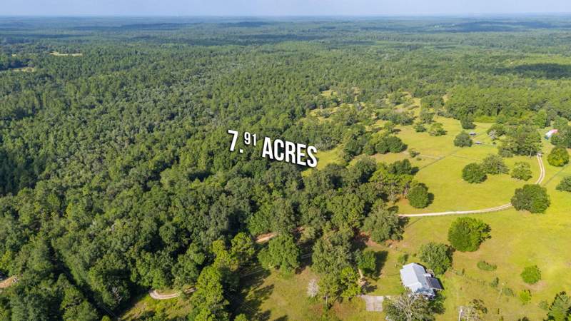 3 bedroom Detached Single Family at 512 Hickory Tree Lane, Poverty Creek & Docas, Crestview — photo 4