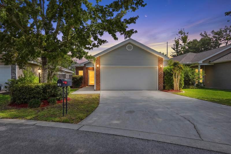3 bedroom Detached Single Family at 102 Matt Boulevard, Redwood Village, Niceville — photo 3