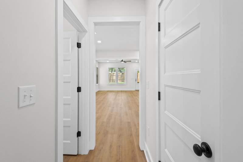 4 bedroom Detached Single Family at 308 A Okaloosa Avenue, 232200.00, Valparaiso — photo 5