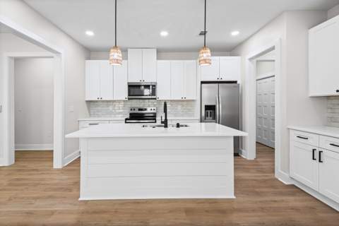 308 A Okaloosa Avenue, Valparaiso FL - photo 9 of 47