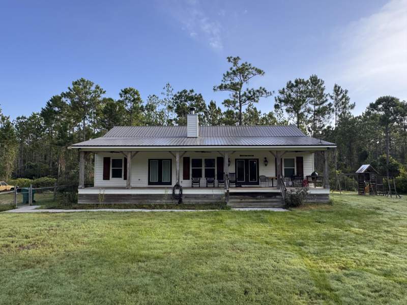 3 bedroom Detached Single Family at 632 N Church Street, No Recorded Subdivision, Santa Rosa Beach — photo 3