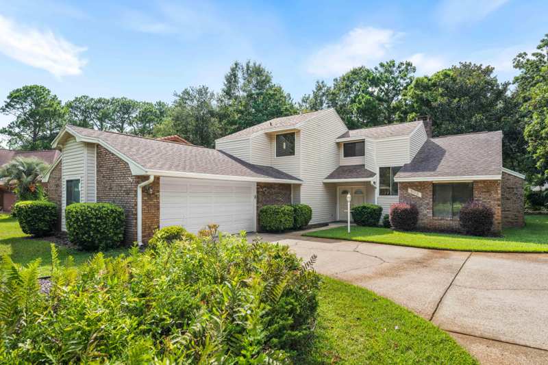 3 bedroom Detached Single Family at 808 S Turnberry Cove, St. Andrews East at Bluewater Bay, Niceville — photo 1