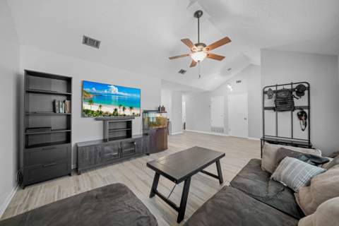 2200 Nancys Path, Fort Walton Beach FL - photo 6 of 33