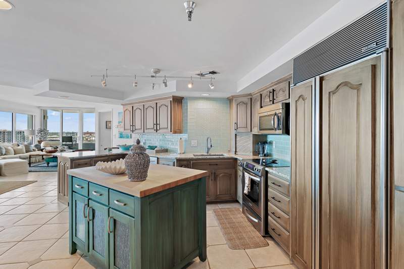3 bedroom Condominium at 320 Harbor Boulevard #701, Destin Yacht Club, Destin — photo 3