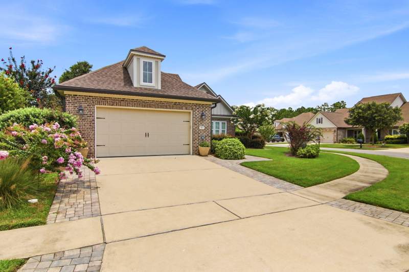 4 bedroom Detached Single Family at 183 Meadow Lake Drive, Hammock Bay, Freeport — photo 4