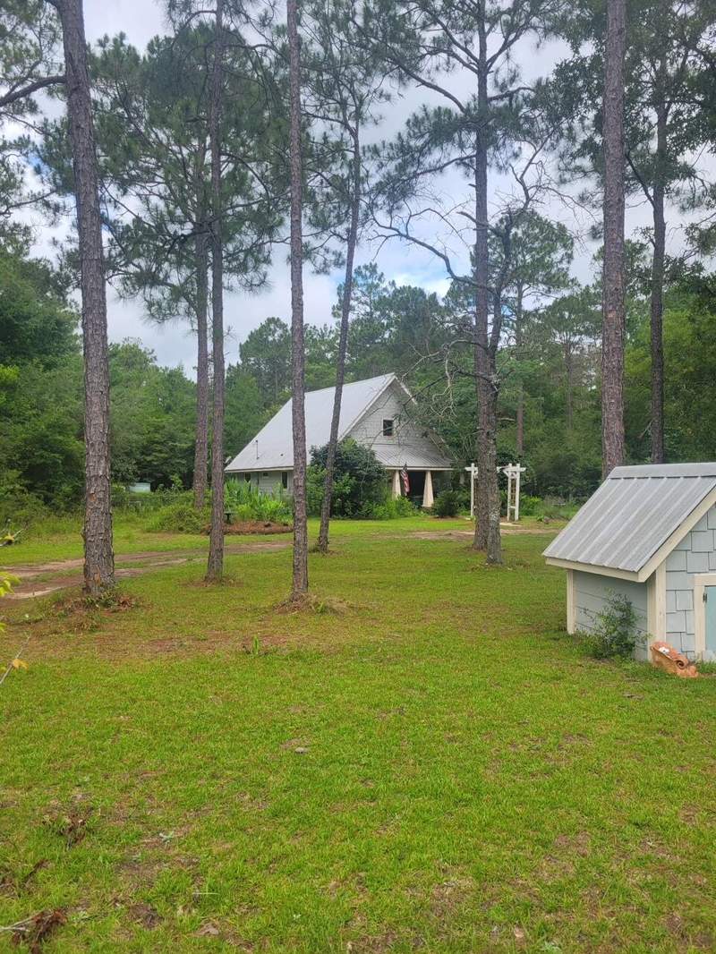 3 bedroom Detached Single Family at 994 Woodyard Road, Rustling Pines, DeFuniak Springs — photo 2