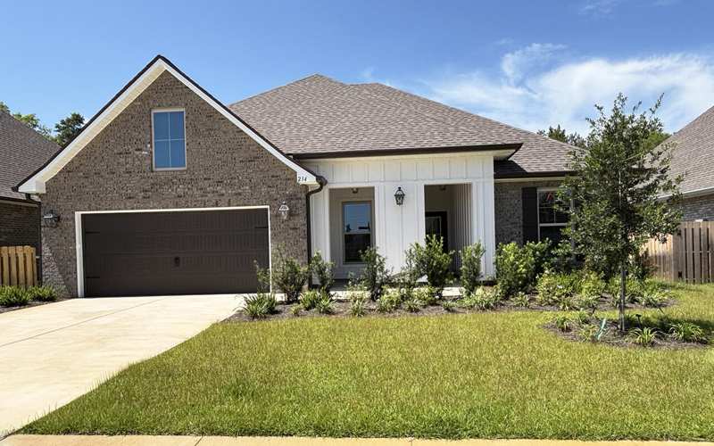 5 bedroom Detached Single Family at 234 E Tweet Street, Hammock Bay - Bird Song, Freeport — photo 1