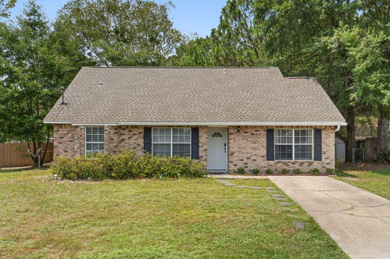 4 bedroom Detached Single Family at 127 Oak Terrace Drive, Shoal Terrace Estates, Crestview — photo 3