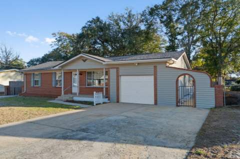 218 NW Katherine Place, Fort Walton Beach FL - photo 7 of 46