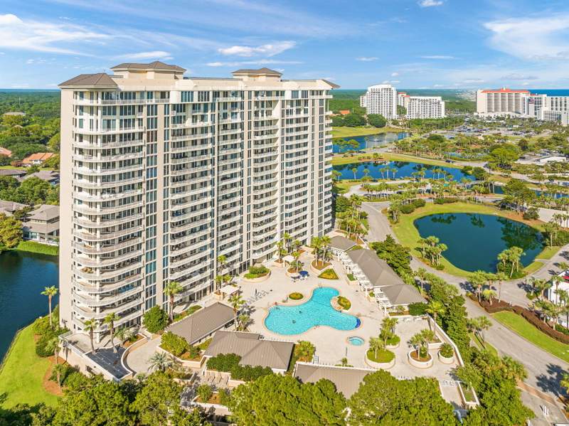 4 bedroom Condominium at 1 Beach Club Drive #Ts 1, One Beach Club Drive, Miramar Beach — photo 4