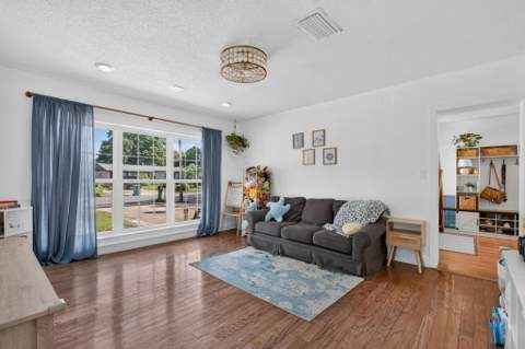 511 Pelham Street, Fort Walton Beach FL - photo 10 of 73