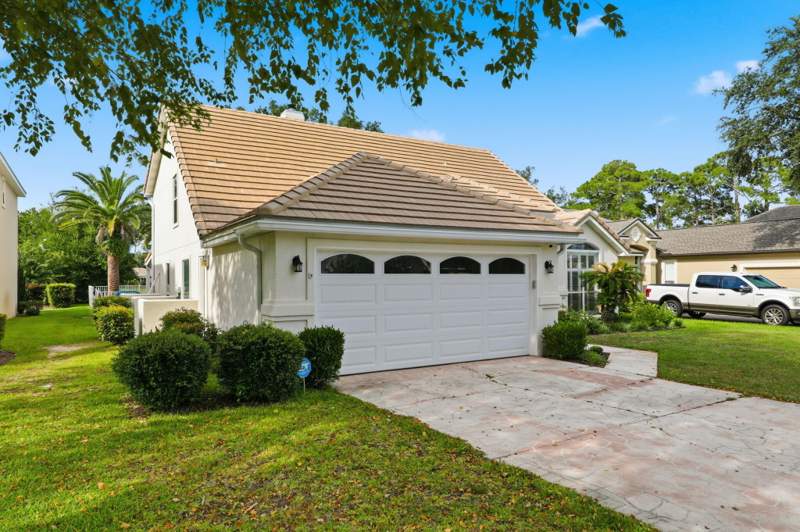 4 bedroom Detached Single Family at 1001 Shalimar Point Drive, Shalimar Pointe S/D, Shalimar — photo 4