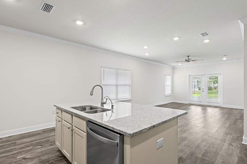 3 bedroom Detached Single Family at 328 Lightning Bug Lane, Hammock Bay - Firefly, Freeport — photo 5