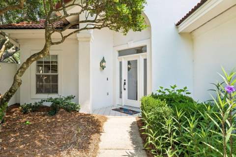 8012 Legend Creek Drive, Miramar Beach FL - photo 7 of 59