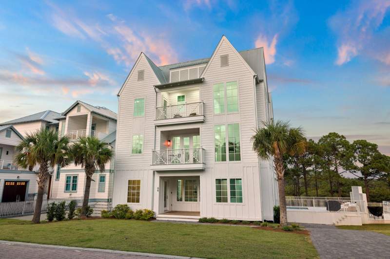 6 bedroom Detached Single Family at 66 Woodward Drive, No Recorded Subdivision, Santa Rosa Beach — photo 2