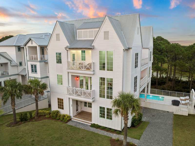 6 bedroom Detached Single Family at 66 Woodward Drive, No Recorded Subdivision, Santa Rosa Beach — photo 1