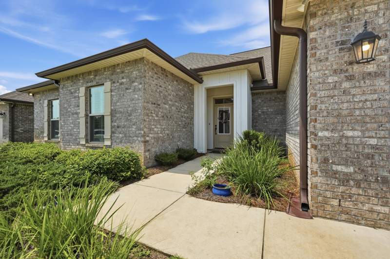 5 bedroom Detached Single Family at 165 Blaze Boulevard, Hammock Bay, Freeport — photo 3